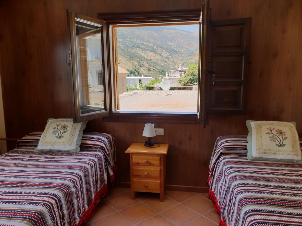 Hostal Pampaneira Eksteriør bilde